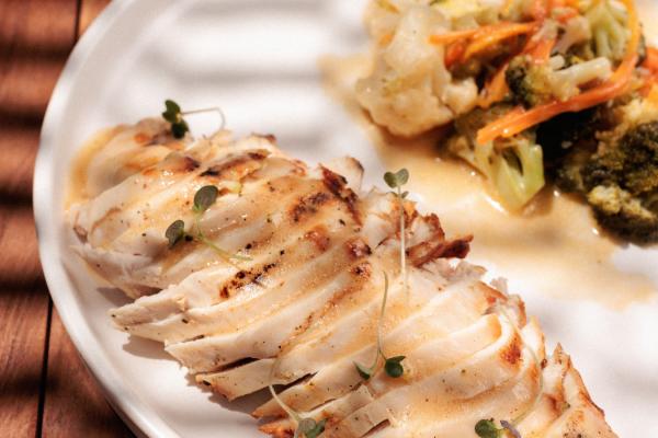 Our chef and all of our restaurant staff are here to offer you excellent service, fulfill your every taste and transform your dinner or cocktail into a legendary experience.