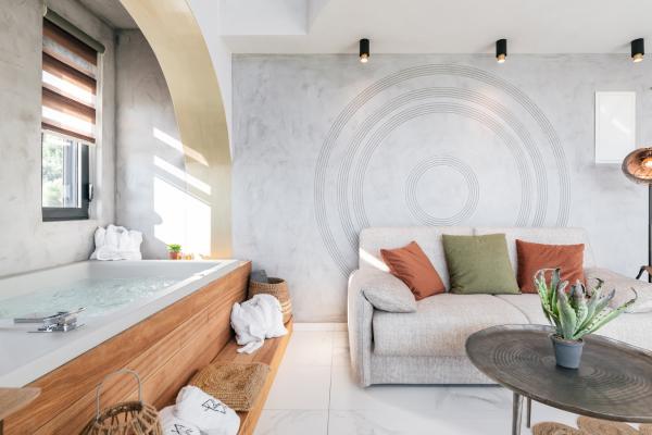 indoor jacuzzi view