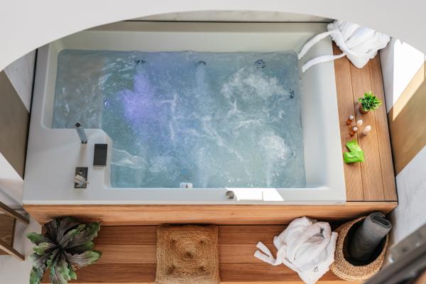 Indoor jacuzzi for relaxation