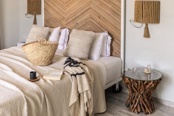 The 2-level suites are built on the highest level and offer spectacular views of the crystal blue waters of Halkidiki.